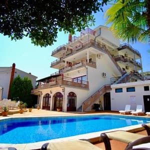 Готель Kleopatra Hotel — Барська рівʼєра, Чорногорія