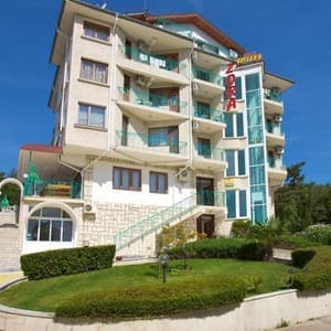 Zora Hotel
