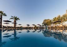 Mythic Summer Hotel — фото 4