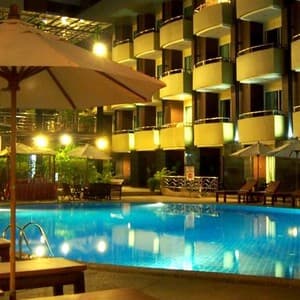 Готель Baron Beach Hotel Bang Lamung — Банг Ламунг, Таїланд