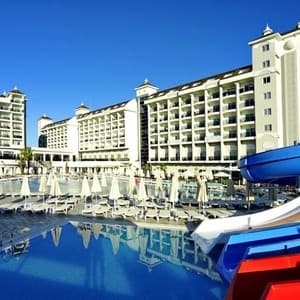 Lake & River Side Hotel & Spa