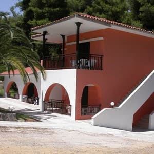 Kassandra Bay Village