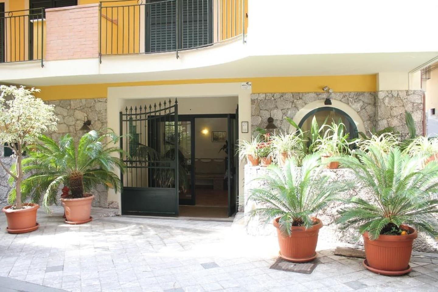 Le Tartarughe Residence Letojanni