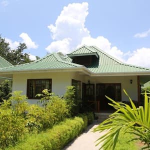 Готель Le Surmer Chalets — о. Ла Діг, Сейшельські острови