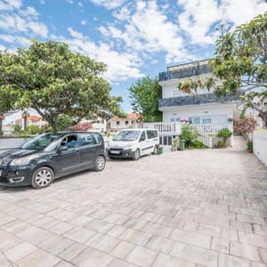Готель Mare Apartments and Rooms — Водіце, Хорватія