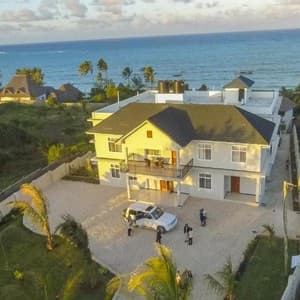 Sea Crest Hotel