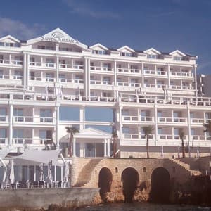 Santa Quaranta Premium Resort