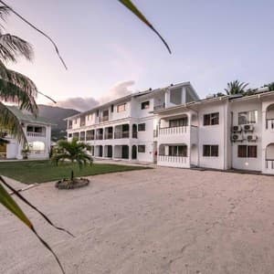 La Roussette Hotel