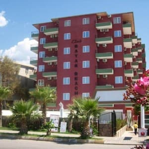 Bayar Beach Club Hotel