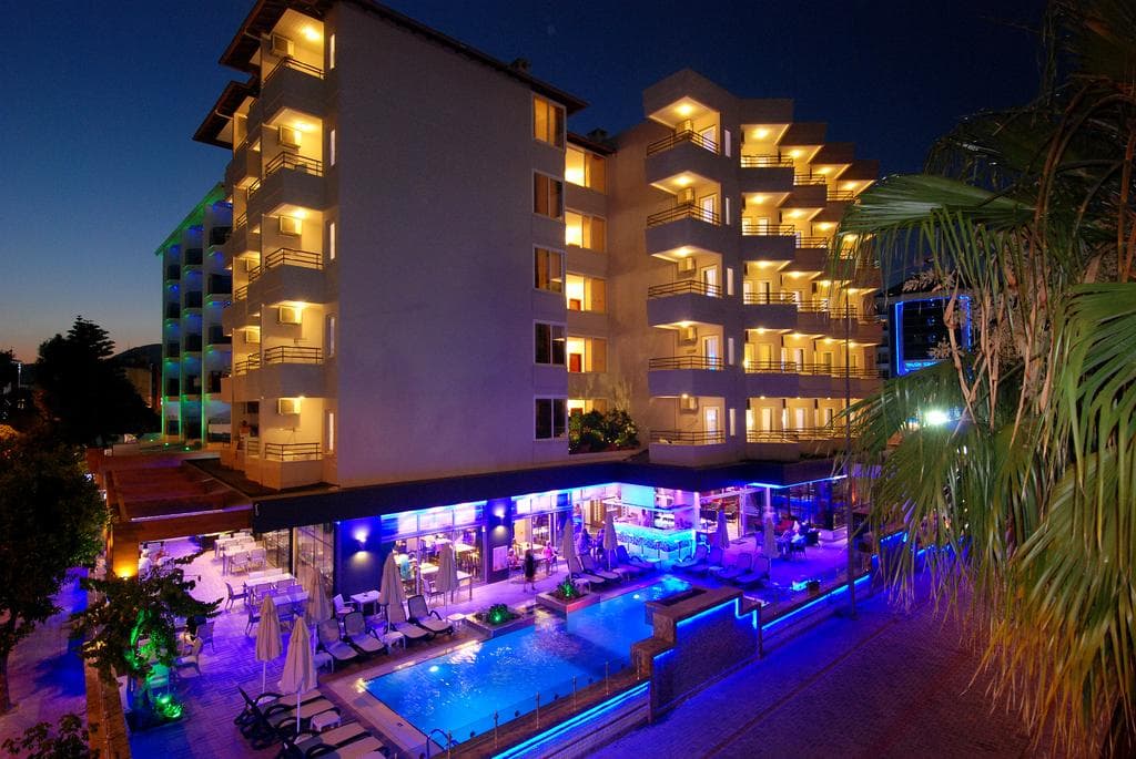 Готель Hatipoglu Beach Hotel — Аланья, Туреччина