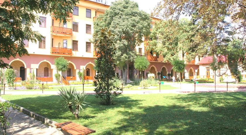 Estreya Palace Hotel
