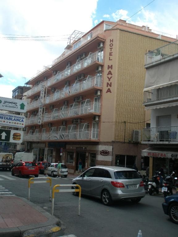 Mayna Hotel