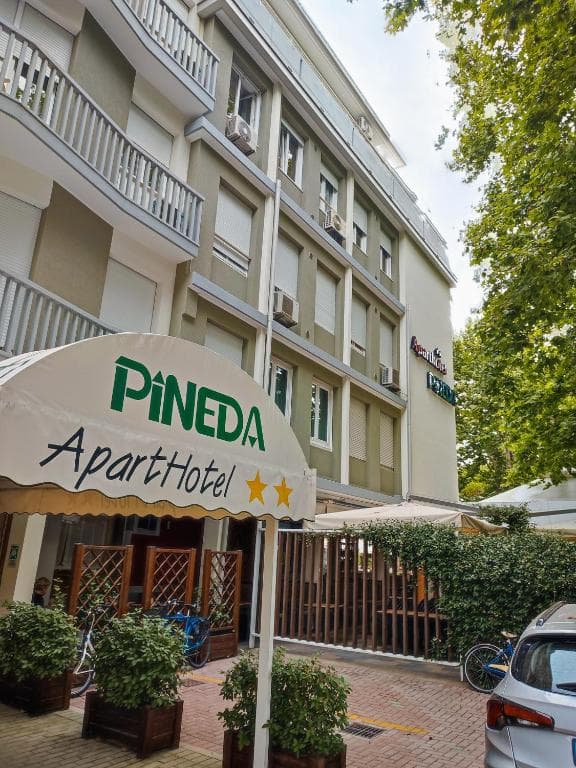 Pineda Aparthotel