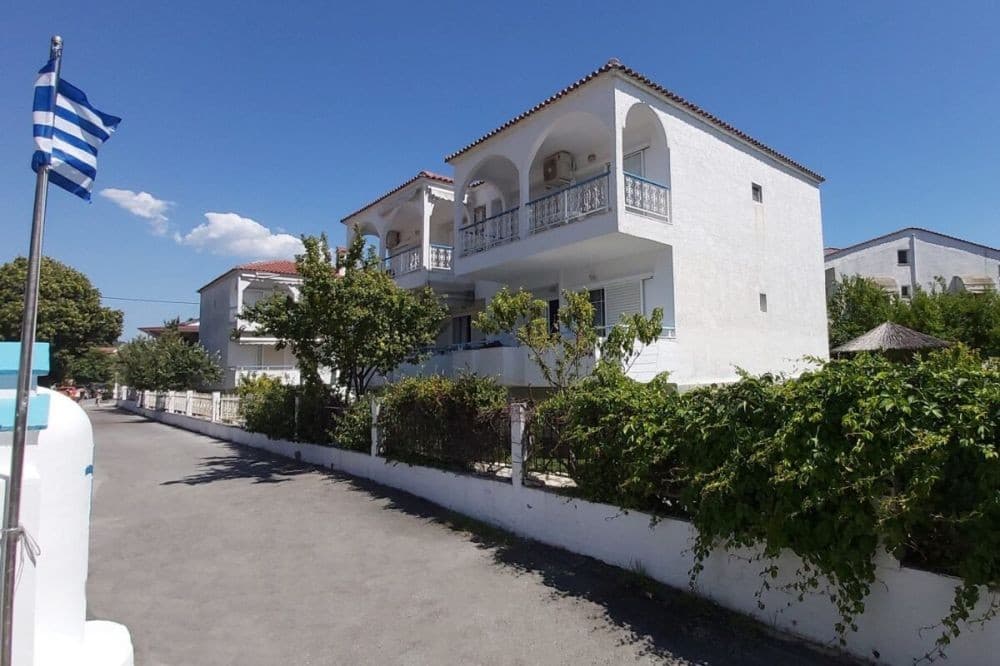 Greek Pride Evlogia Apartments