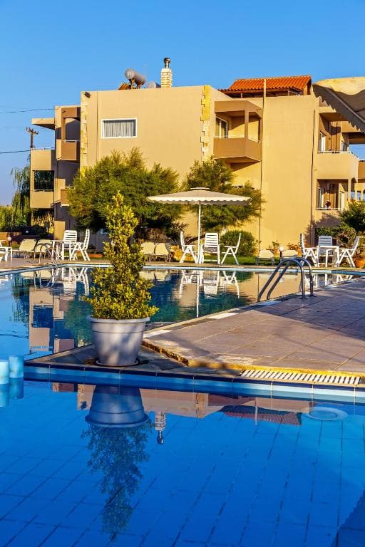 Matzi Studios & Apartments