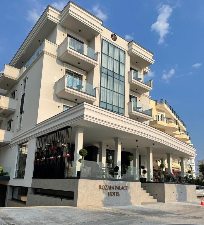 Rozafa Palace