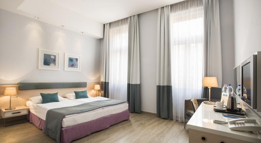 Atrium Fashion Hotel