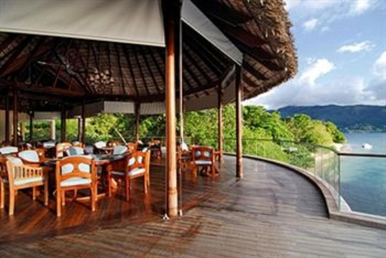Готель Cerf Island Resort — о. Серф, Сейшельські острови
