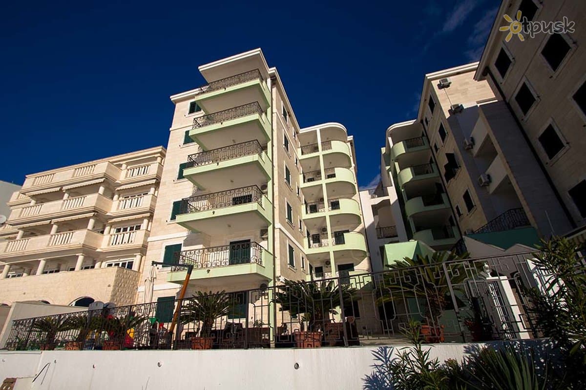 Montesan Apartments