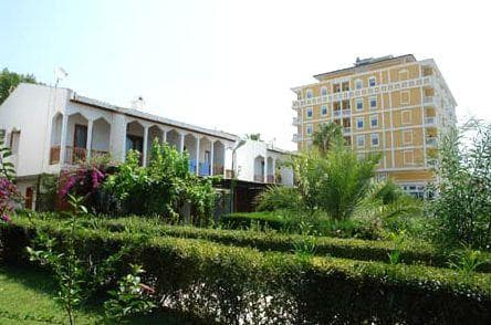 Antik Garden Hotel