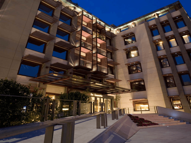 Lazart Hotel