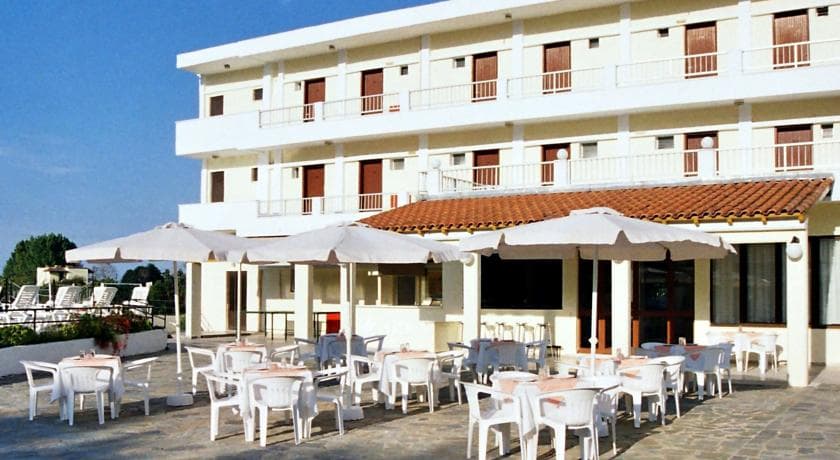 Prassino Nissi Hotel