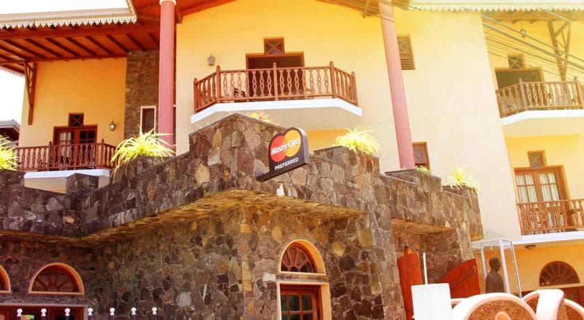 Neptune Bay Hotel