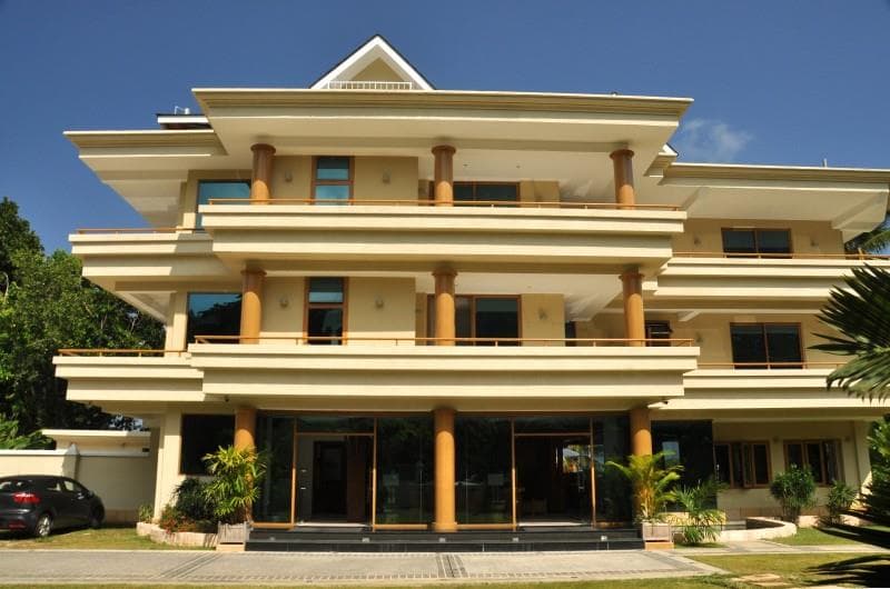 Crown Beach Hotel