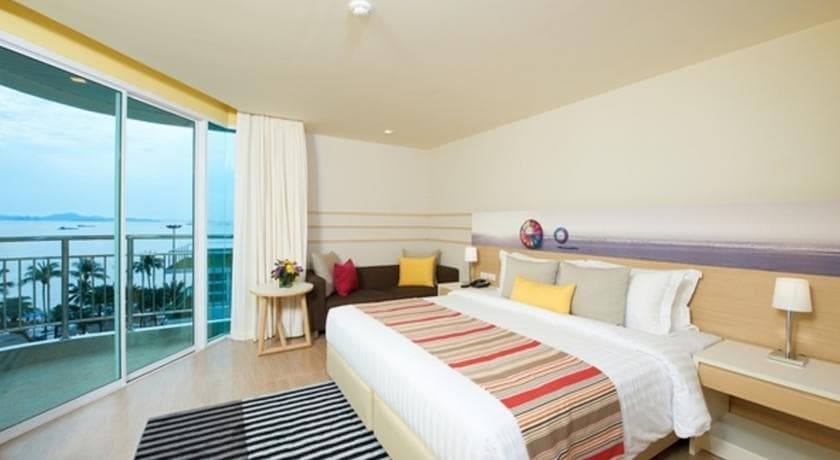 Pattaya Sea View Hotel