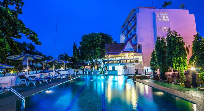 Zing Hotel Prathumnak