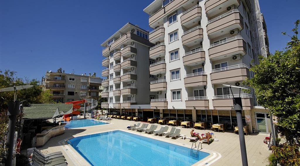 Bonapart Sealine Hotel