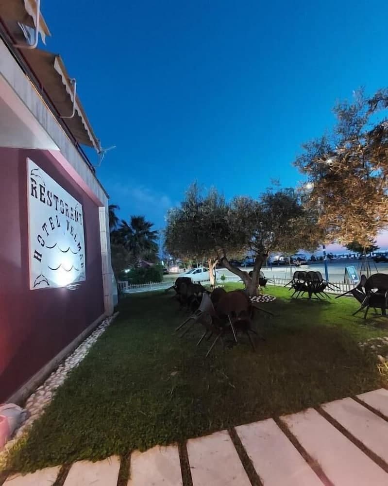 Velmar Hotel