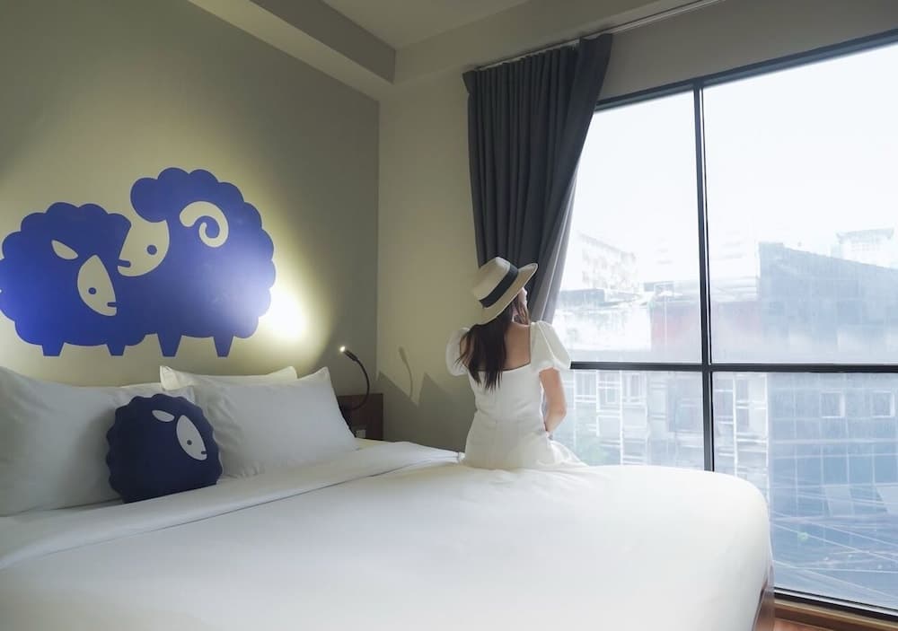 Kokotel Bangkok Surawong