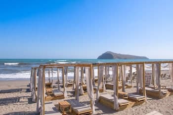 The Noverian Scenic Crete Hilltop Villa Resort & Spa
