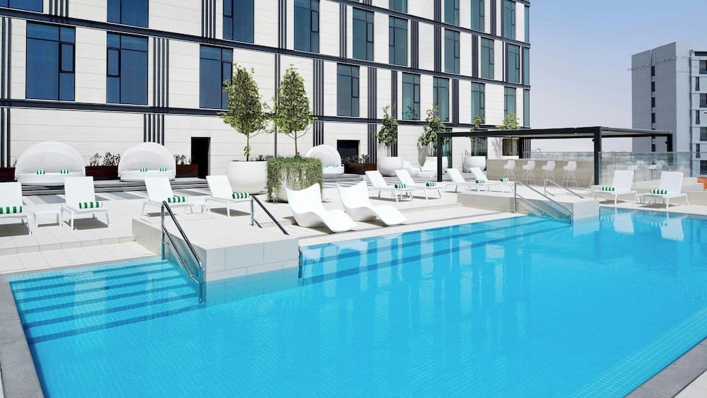 Holiday Inn Dubai al Maktoum Airport