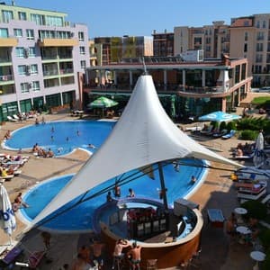 Pollo Resort
