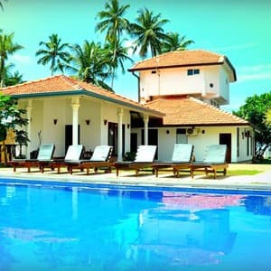 Готель White Rose Beach Resort — Путталам, Шрі Ланка