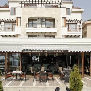 Selena Hotel
