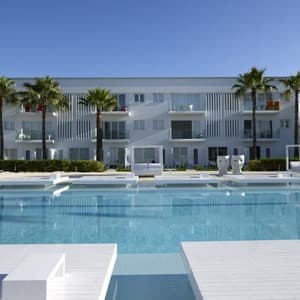 So White Club Resort