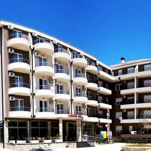 Готель Novi Hotel — Ігало, Чорногорія