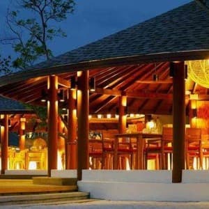 Готель Centara Ras Fushi Resort & Spa Maldives — Північний Мале Атол, Мальдіви