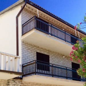 Готель Jacob & Nediljko Duce Villa — Оміш, Хорватія