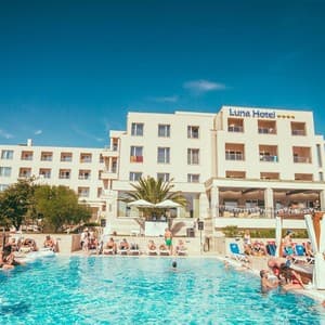 La Luna Hotel