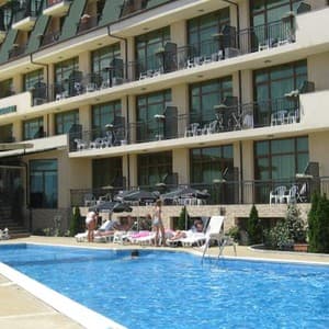 Julia Hotel
