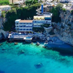 Готель Liro Hotel — Вльора, Албанія