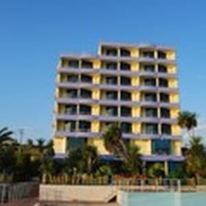 Готель Bahamas Hotel — Саранда, Албанія