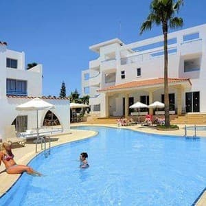 Petrosana Hotel Apartments