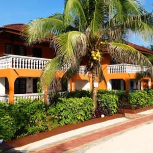 Mnarani Beach Cottages