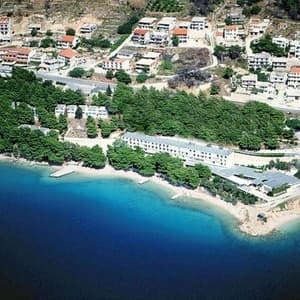 Готель Sagitta Holiday Village — Оміш, Хорватія