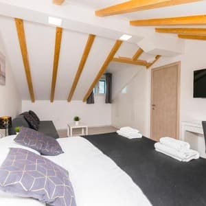 Adriatic Suites Apartments & Rooms